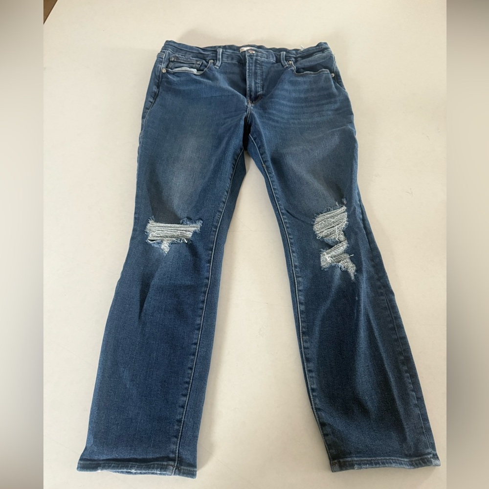 Good American Soft Tech Straight Leg Distressed Jeans